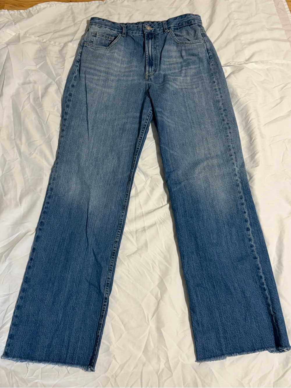 Zara Women's Straight-Leg Jeans in Medium Blue Denim